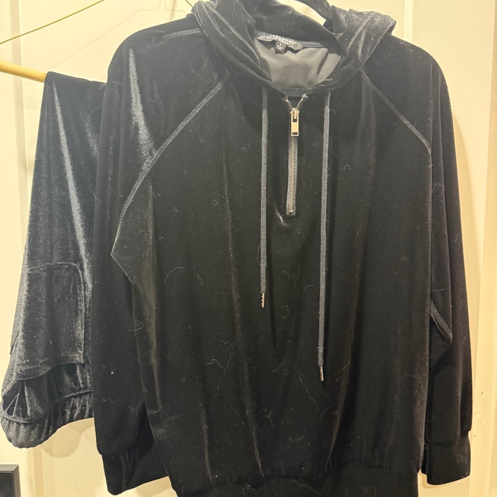 Liverpool black crushed velvet jogging suit in size L